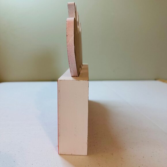 Pretty As A Peach Tabletop Sign With three Peaches - Picture 7 of 9